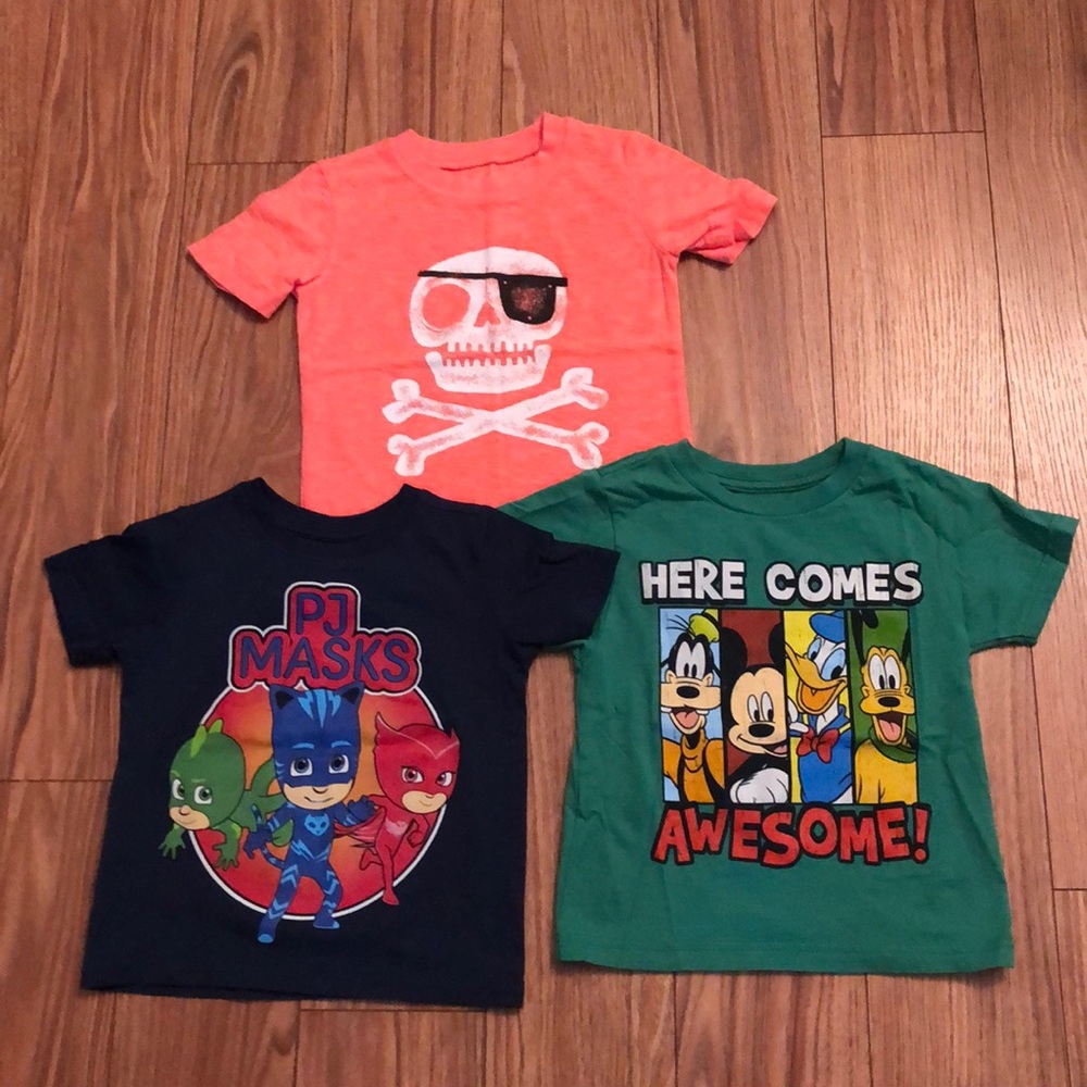 Three 2t Tshirts!